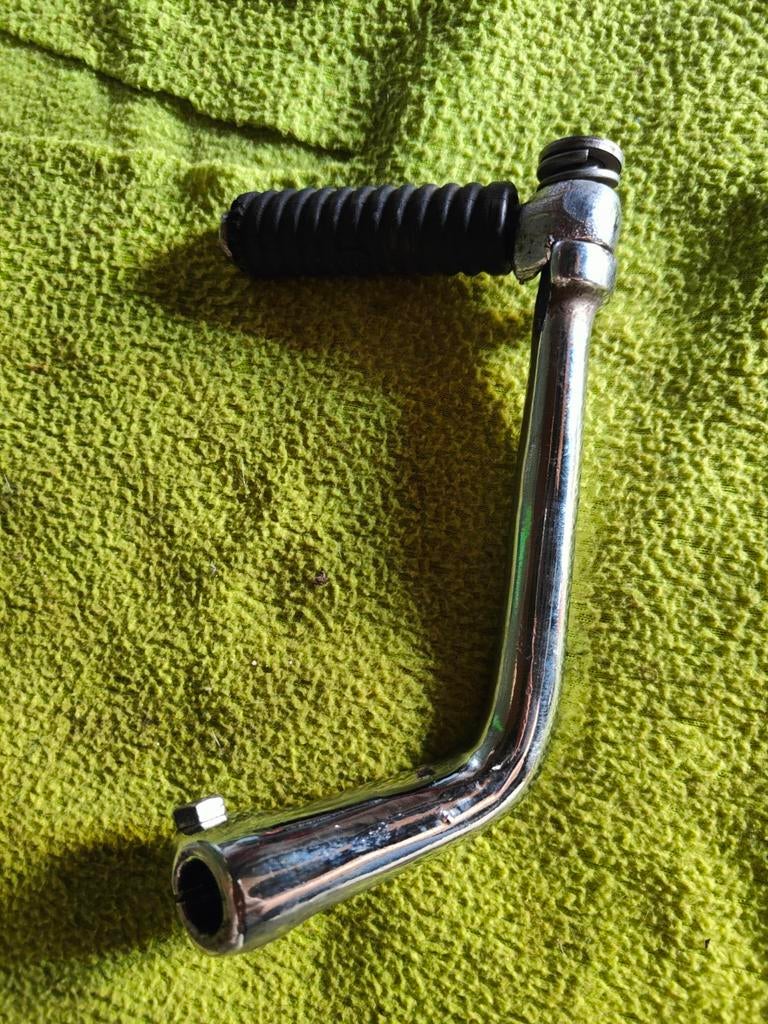 Dax kickstarterpedaal, Motoren, Ophalen