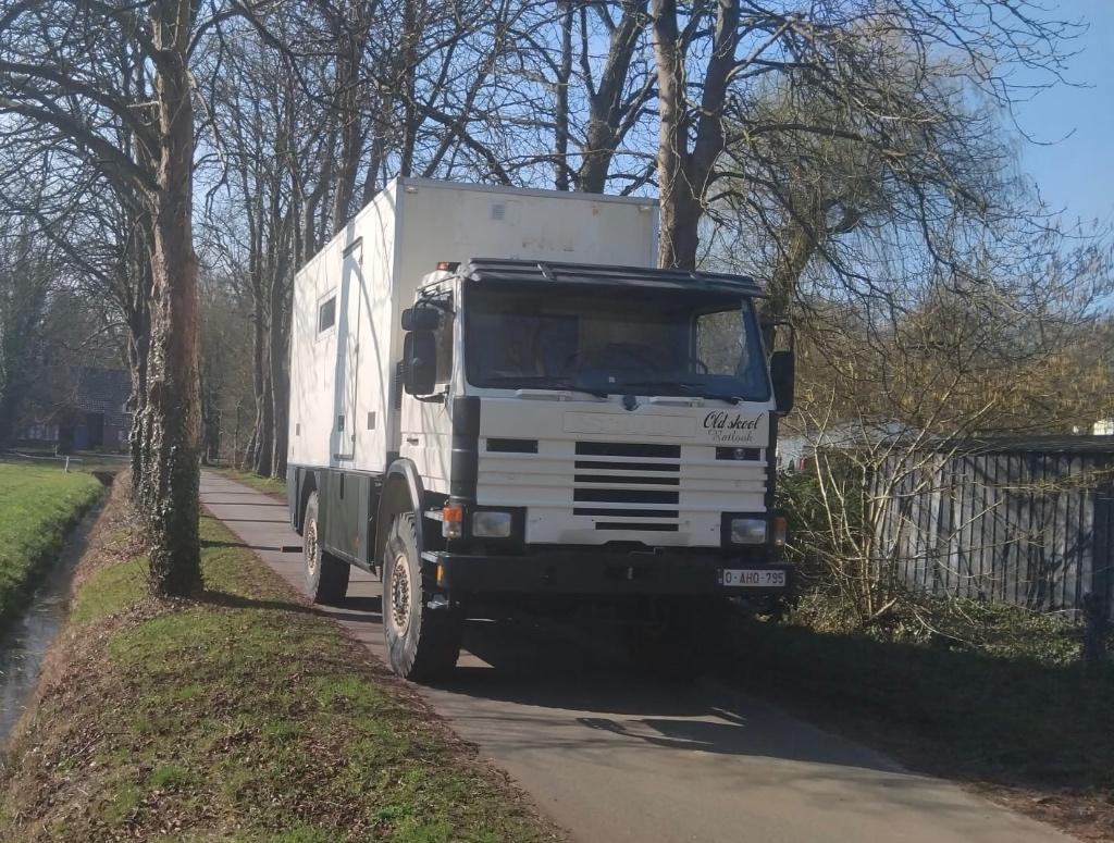Scania camper te koop, Caravanes & Camping, Camping-cars, Jusqu'à 4, Boîte manuelle, Intégral, Diesel
