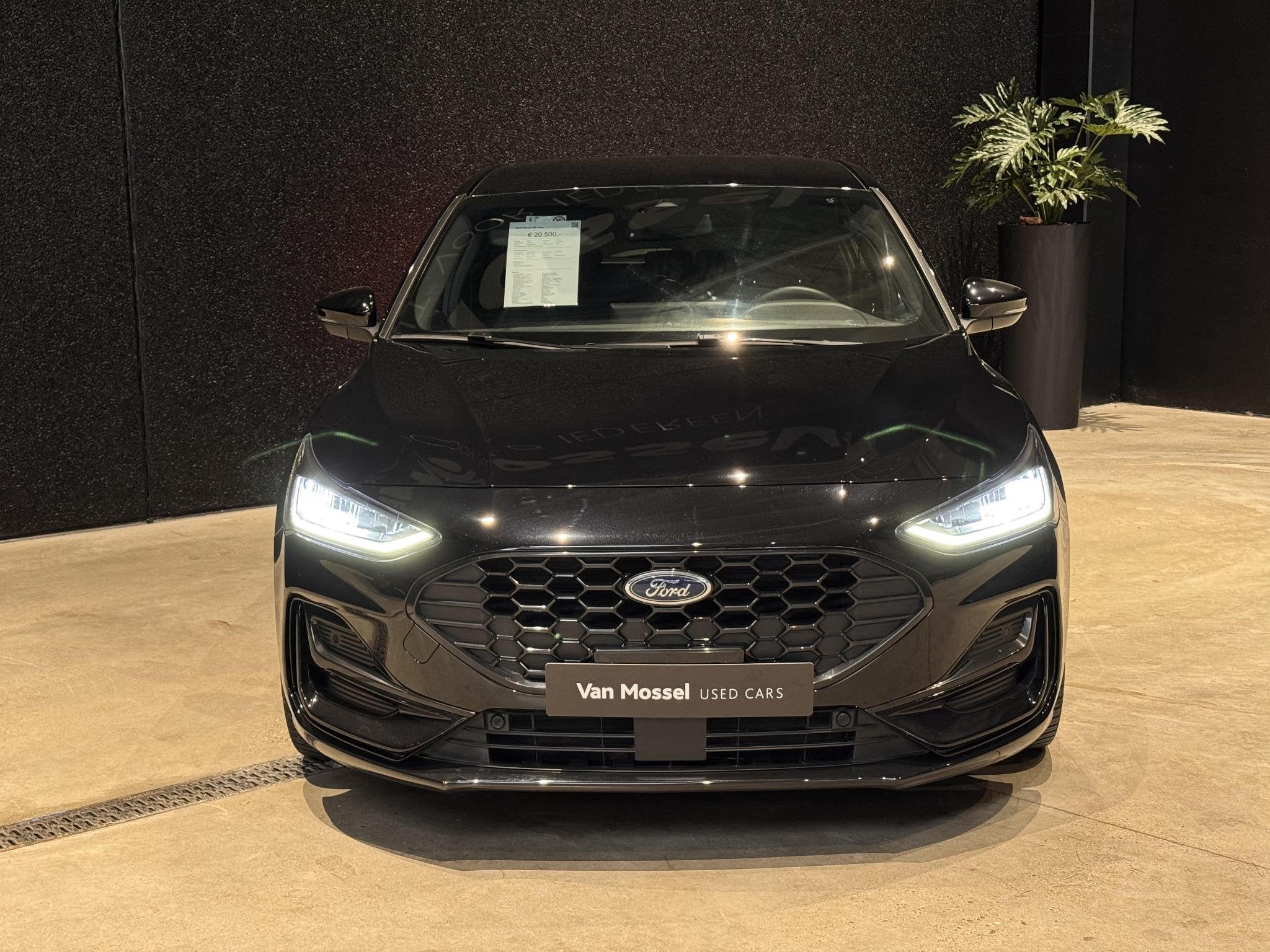 Ford Focus ST Line - Automaat - Winterpack, Stof, Gebruikt, Euro 6, Zwart