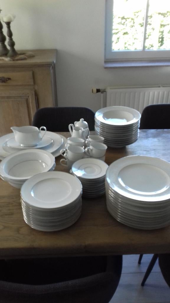 Eetservies., Ophalen, Zo goed als nieuw, Porselein, Compleet servies