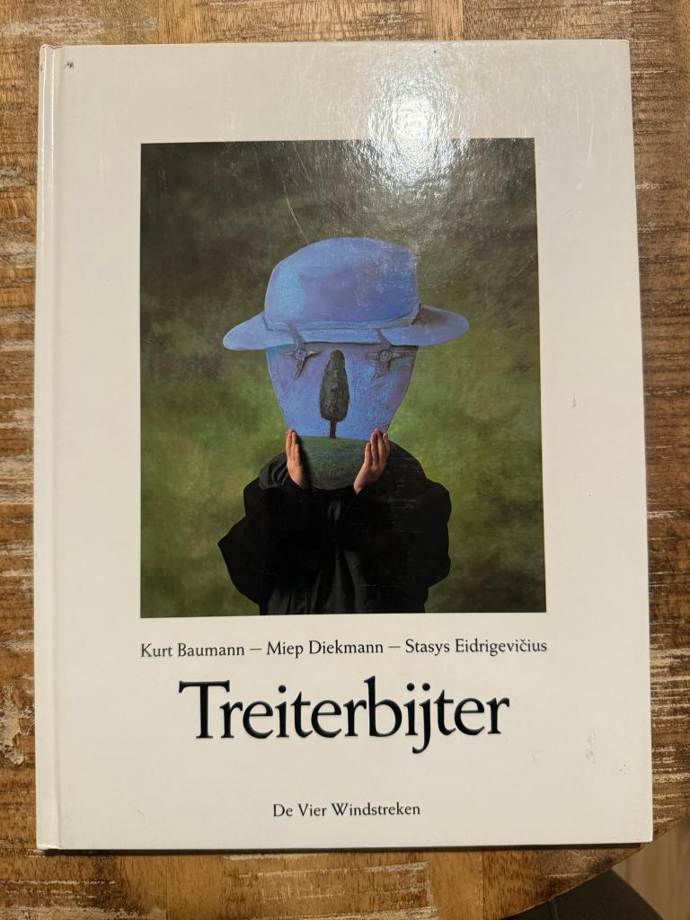 Treiterbijter - K. Baumann / M. Diekmann / S. Eidrigevicius, Boeken, Kinderboeken | Jeugd | 10 tot 12 jaar, Gelezen, Fictie, Ophalen of Verzenden