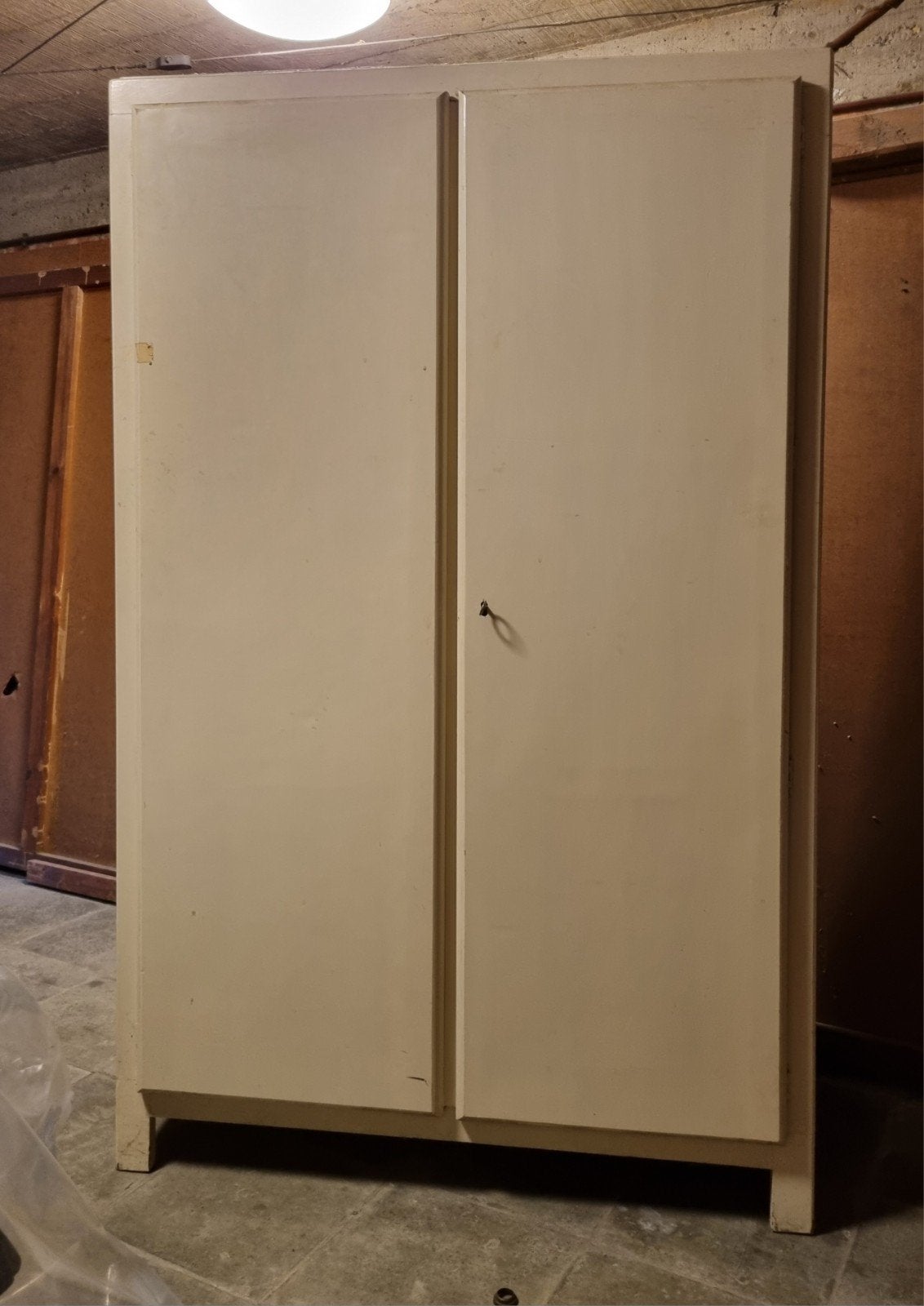 garde-robe vintage '60 en bois légère et solide démontable, Enlèvement