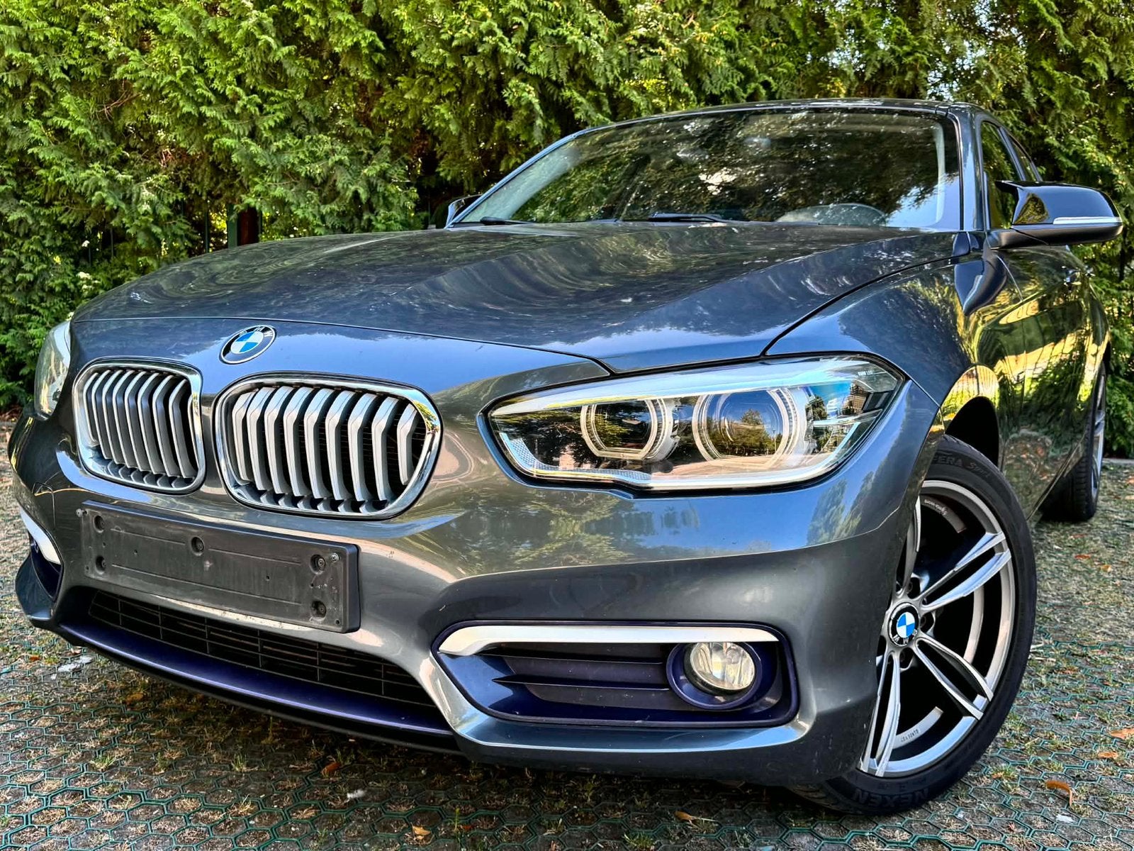 BMW 116 d 116CV FACELiFT PACK URBAN NAVi CUiR LED JA.17" +, Cuir, Argent ou Gris, Achat, Euro 6