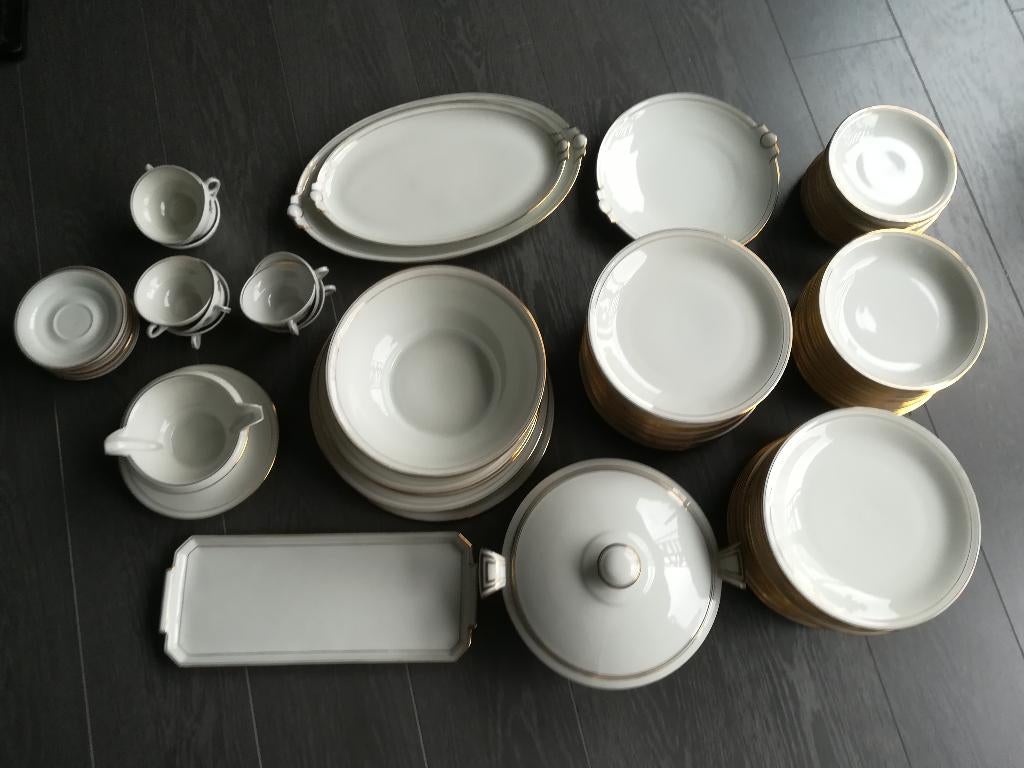 Service de table en porcelaine de Limoges, Enlèvement