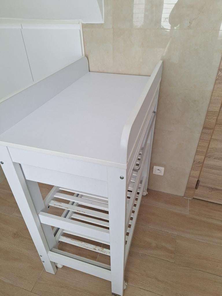 Table de change avec baignoire, Ophalen