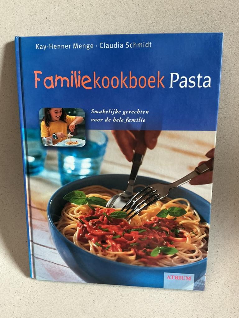 Familiekookboek Pasta, Livres, Livres de cuisine, Enlèvement, Utilisé, Italie