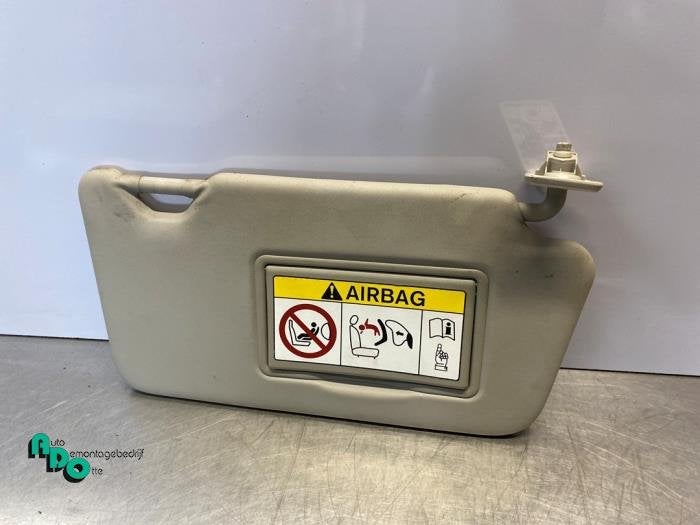 Pare-soleil d'un Nissan Note (Note 13-), -, 3 mois de garantie, Utilisé, -