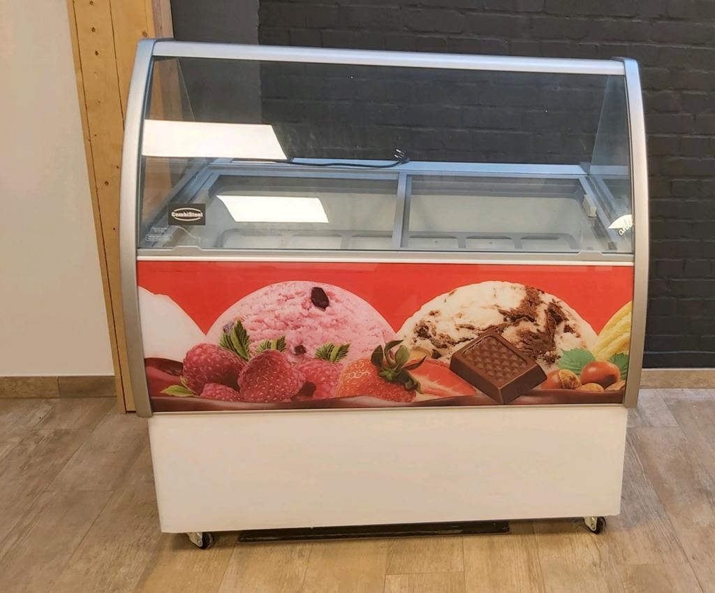 '' NIEUW'': Professionele ijstoog / ijsvitrine 9 X5, Ophalen, Nieuw, Zelfvriezend