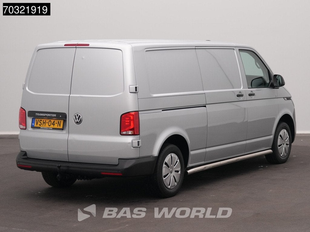 Volkswagen Transporter 110pk L2H1 Trekhaak Navi Airco Cruise, Auto's, Bestelwagens en Lichte vracht, Multifunctioneel stuurwiel