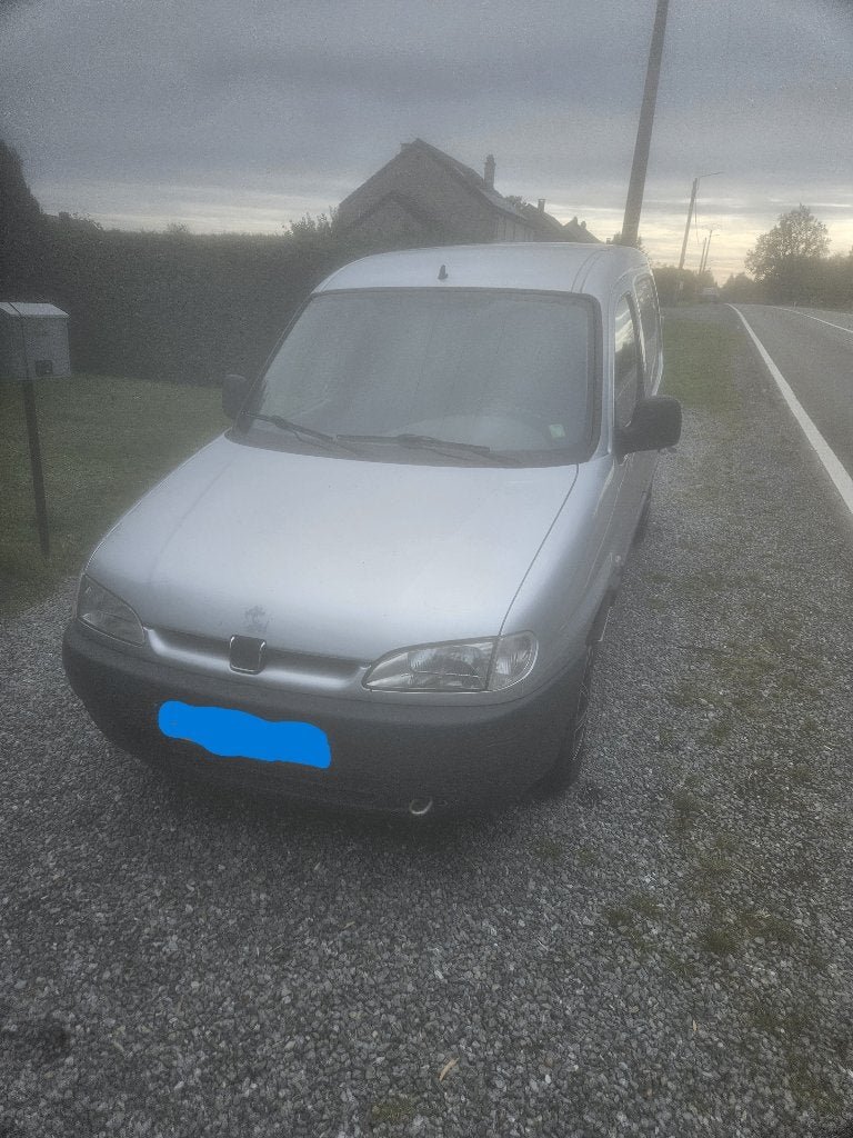Utilitaire Peugeot Partner 1.9D 2002, Argent ou Gris, Achat, Attache-remorque, 2 places