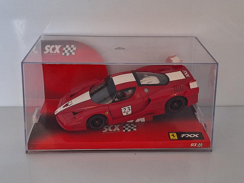 Scx Ferrari FXX avec éclairage Ref Nr 63220, Neuf, Autres marques, Électrique, Enlèvement ou Envoi