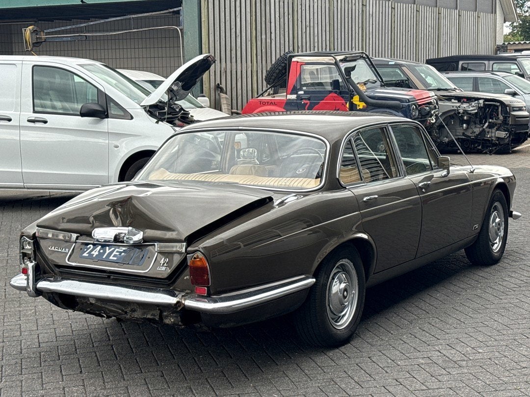 Jaguar XJ6 4,2, foto 5
