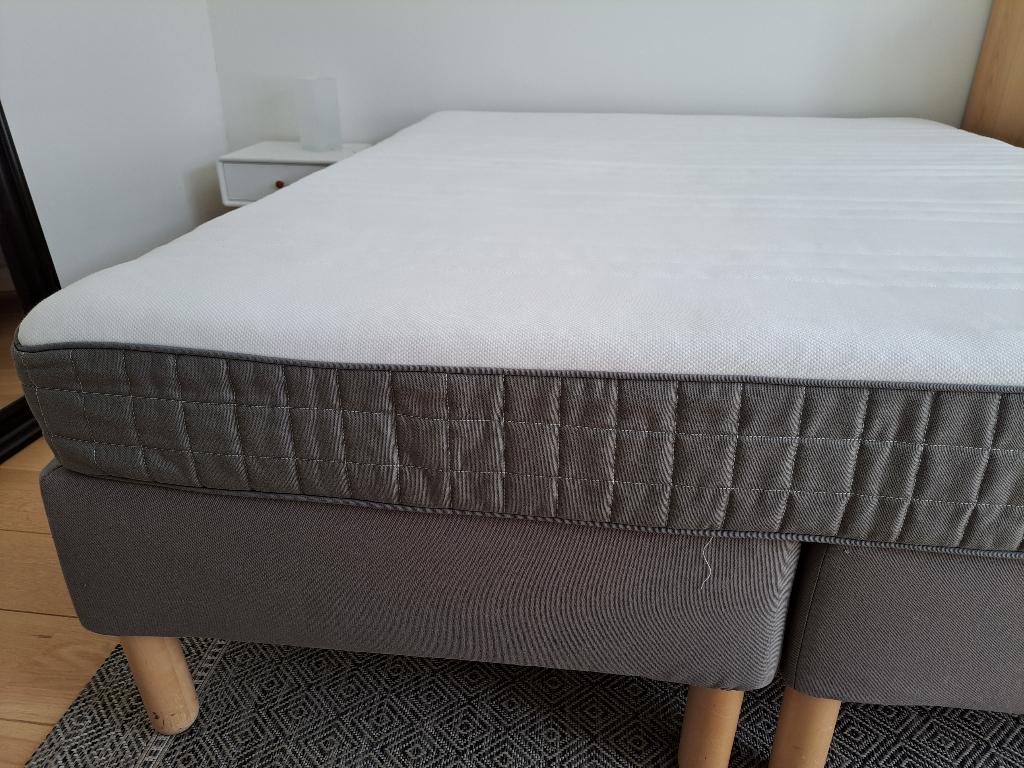 Lit sommier et matelas 160x200cm, Enlèvement, Utilisé, Deux personnes, 160 cm
