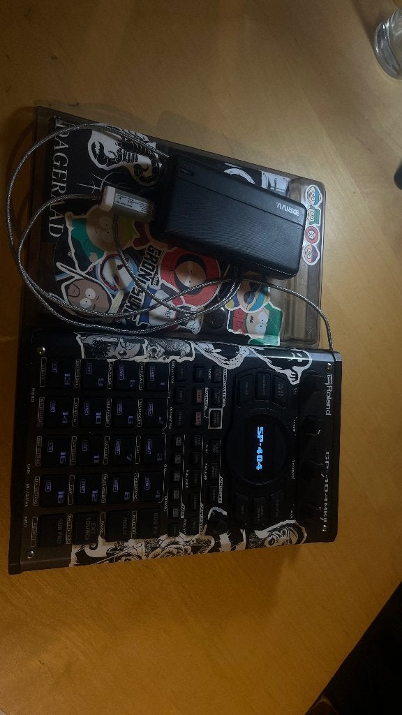 Roland SP404 mk2 + Decksaver +  MyVolts USB voedingskabel, Muziek en Instrumenten, Ophalen of Verzenden, Gebruikt