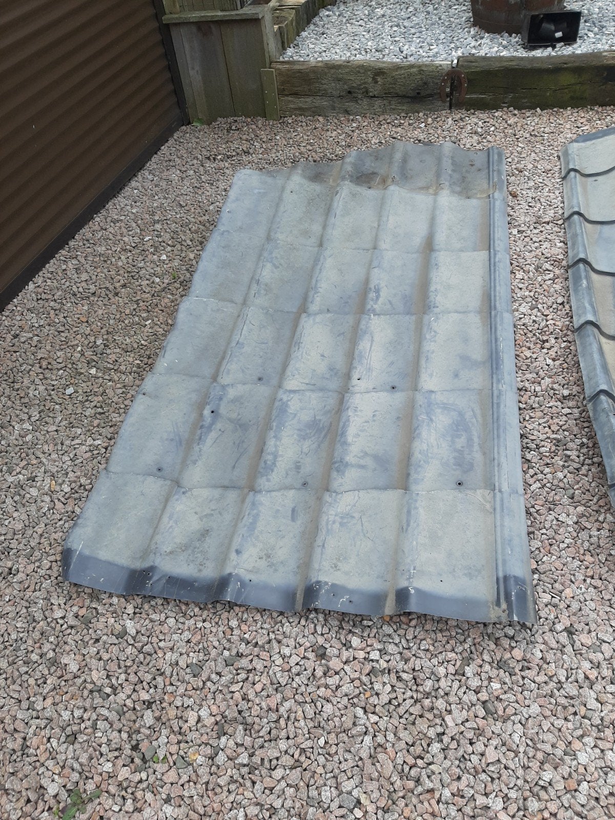 8 zwarte dakpanplaten  dakplaten  ,wandplaten 2M lang x1M br, Doe-het-zelf en Bouw, Ophalen