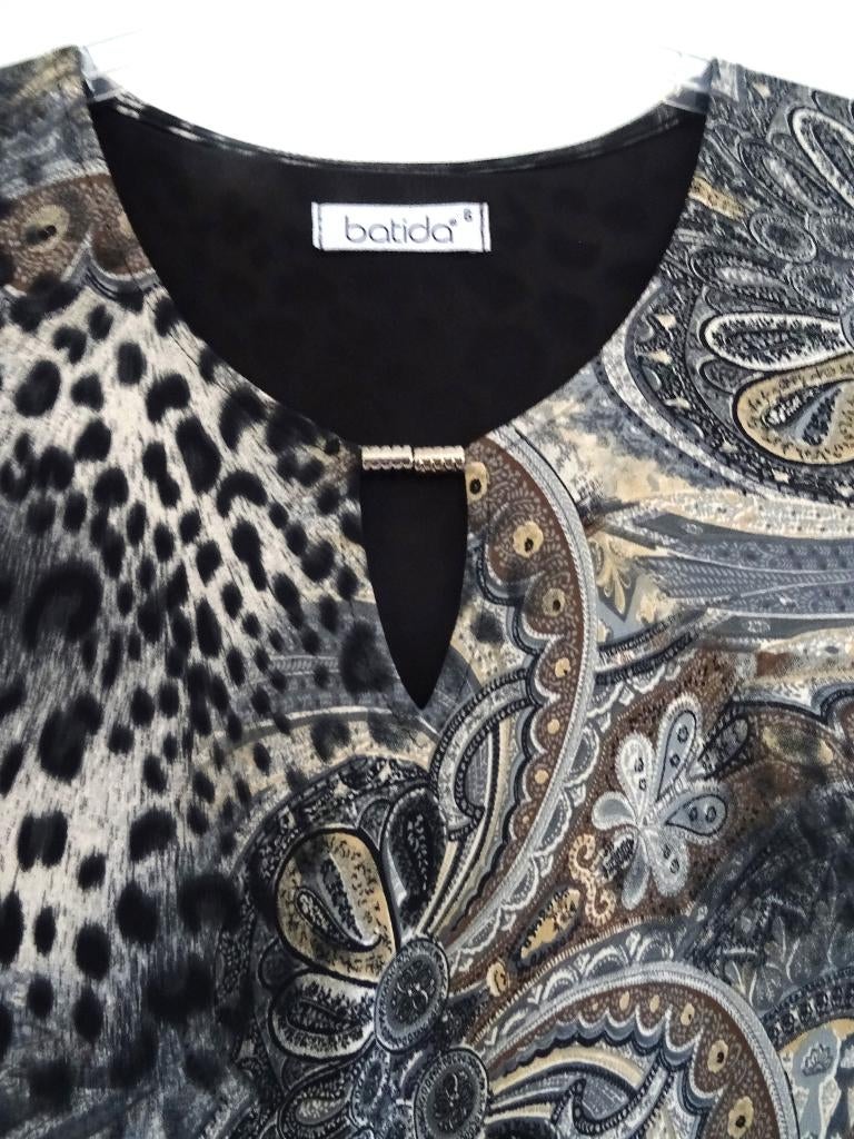 Robe Batida, beau motif. T6 (taille 44), Vêtements | Femmes, Taille 42/44 (L), Enlèvement ou Envoi, Autres couleurs, Porté
