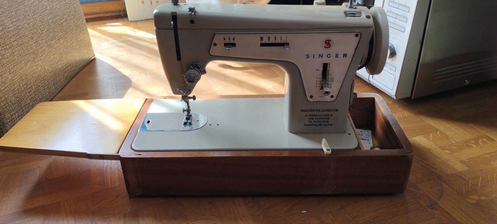 Singer naaimachine met koffer, Antiek en Kunst, Antiek | Naaimachines, Ophalen