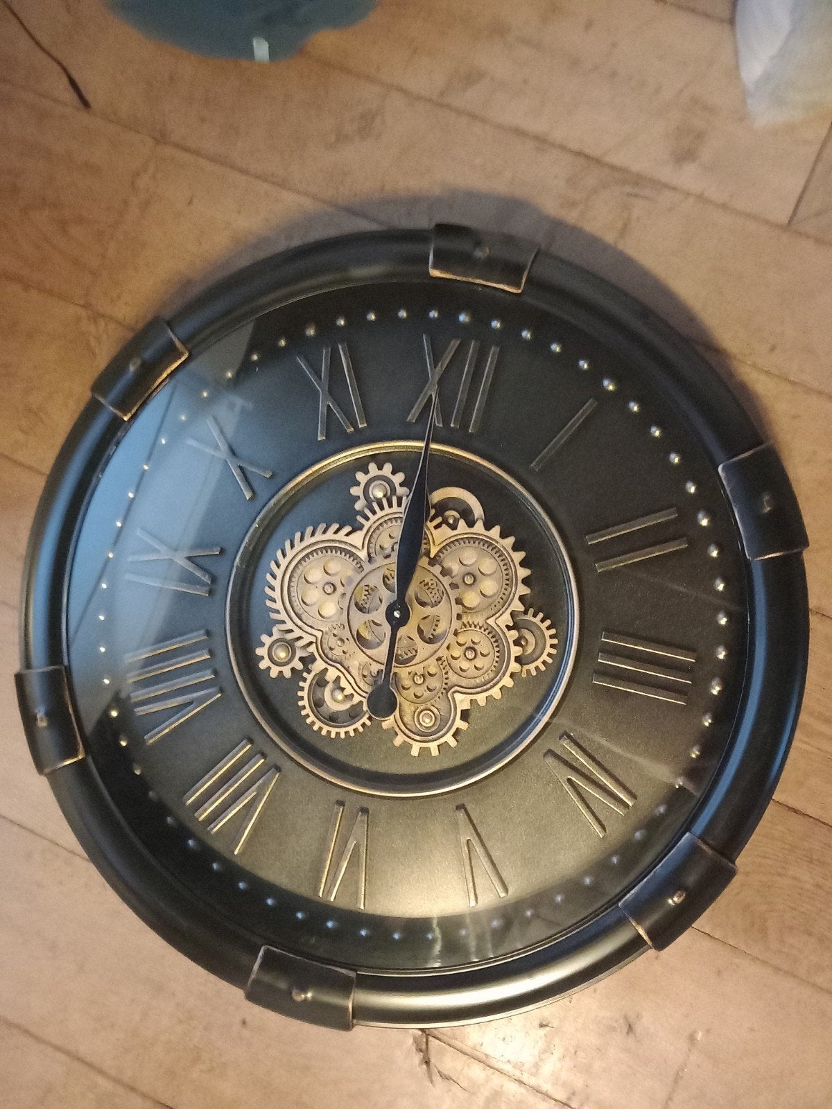 Grote quartz wand klok. Diameter 73cm, dikte 10cm, Ophalen, Analoog, Zwart, Overige merken