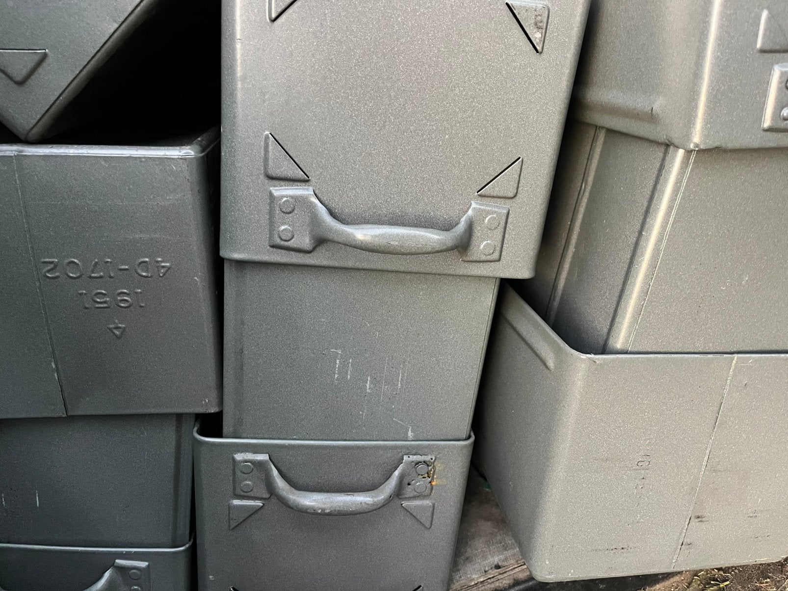 Metalen sorteerbakken 85 stuks, Ophalen