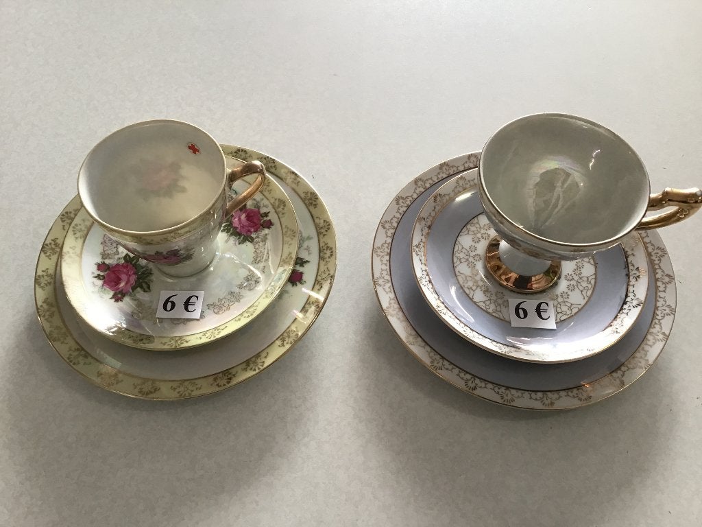 2 plats de communion anciens à 6€ par set et plus, Antiquités & Art, Enlèvement ou Envoi