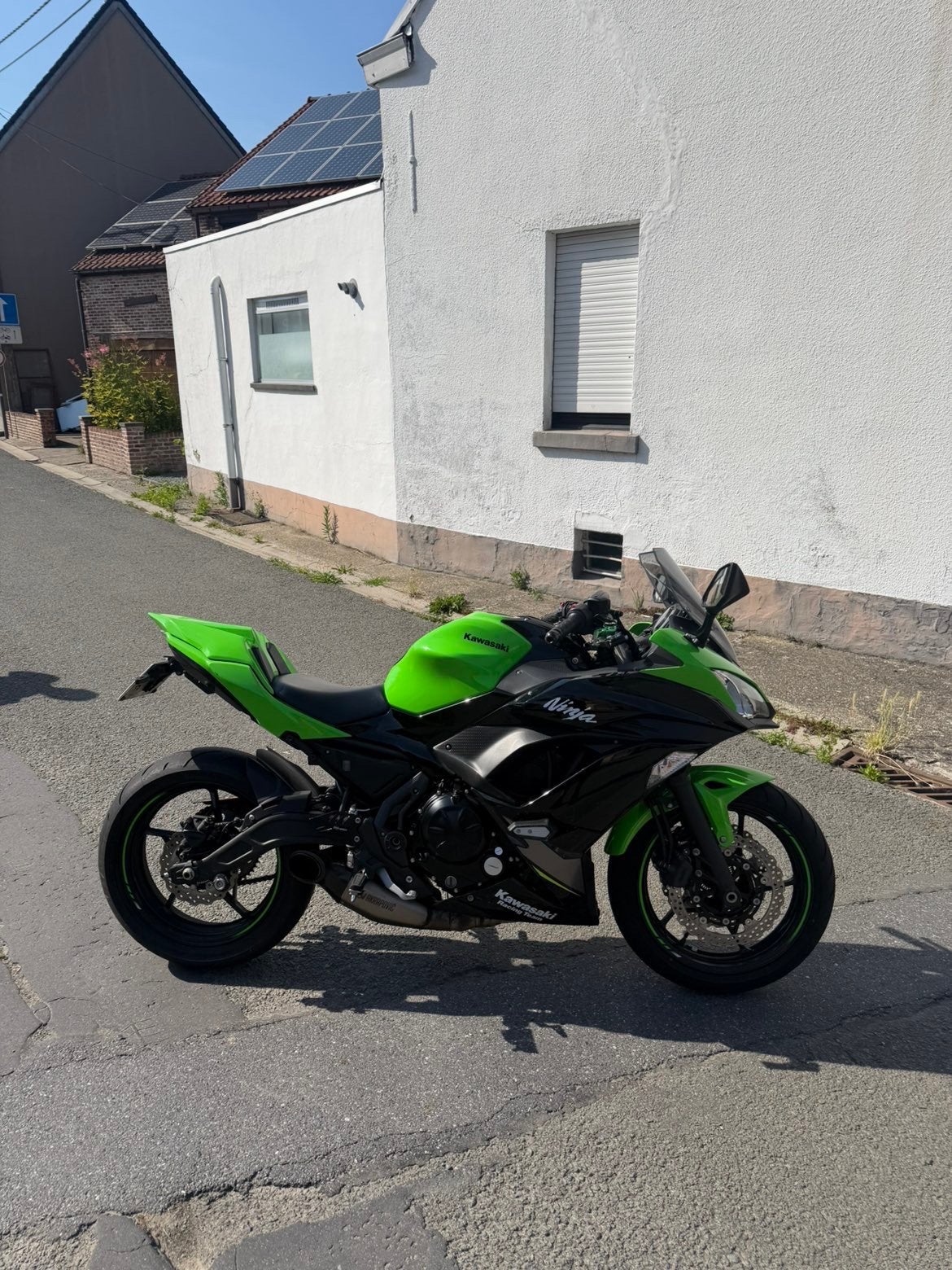 Kawasaki Ninja 650 (A2), 2 cylindres, Permis Moto A2 minimum, 645 cm³, 12 à 35 kW