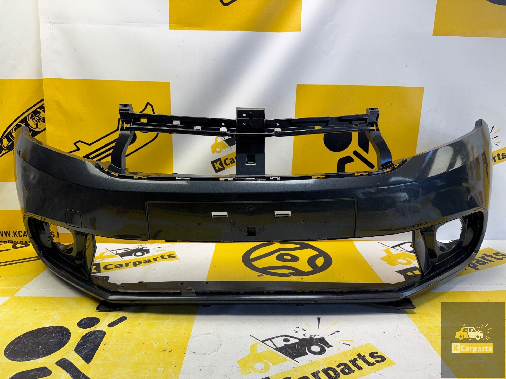 Voorbumper Dacia Sandero 2016-2020 620226530R bumper, Auto-onderdelen, Info@fabrikant.eu, Bumper, Fabrikant BV, Gebruikt