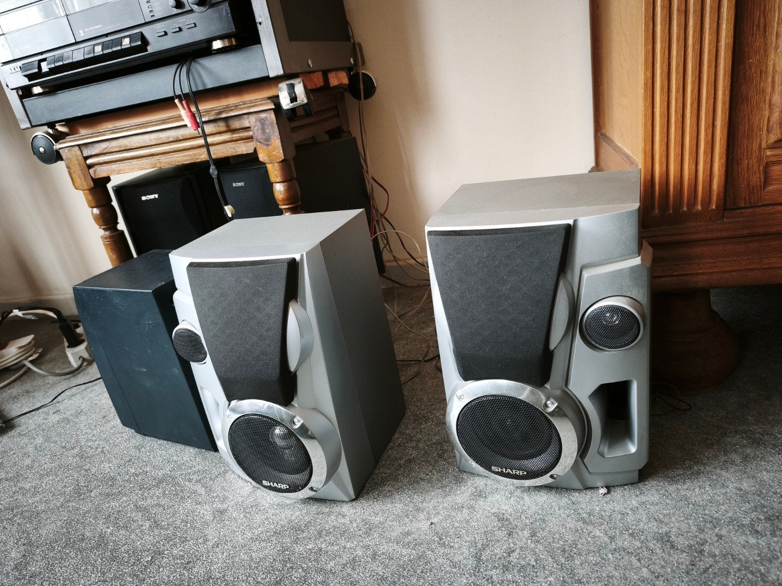 Music boxen 6 al die boxen voor 40 euro mag je mee nemen, Ophalen