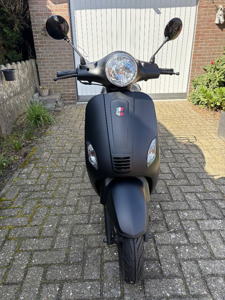 scooter GTS toscane A-klasse, geen rijbewijs nodig, Fietsen en Brommers, Ophalen, Gts Toscana, Klasse A (25 km/u), Zo goed als nieuw