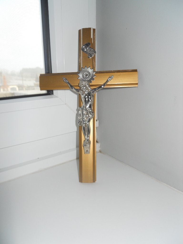 Verschillende kruis / christus beeld, Verzamelen, Religie, Zo goed als nieuw, Christendom | Katholiek, Beeld(je), Ophalen