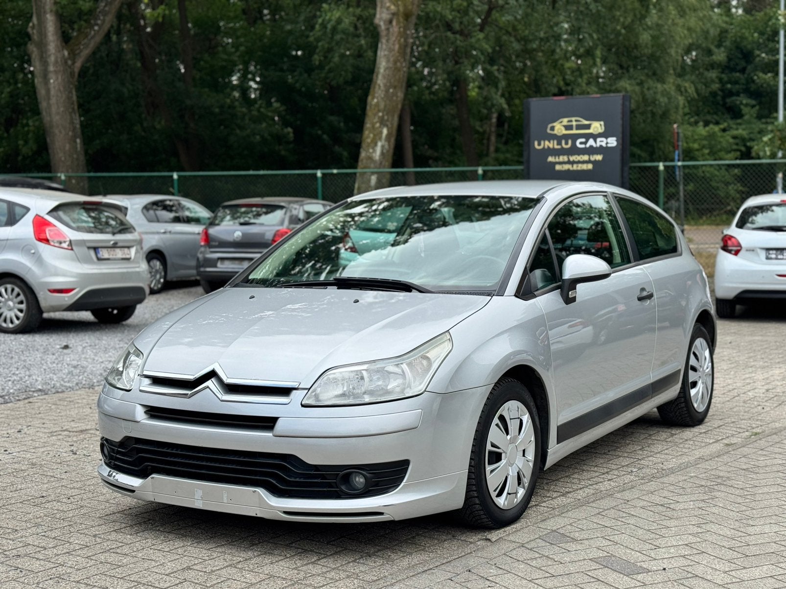 CITROEN C4 1.4 BENZINE 136.000KM, Voorwielaandrijving, Stof, 1360 cc, Airbags