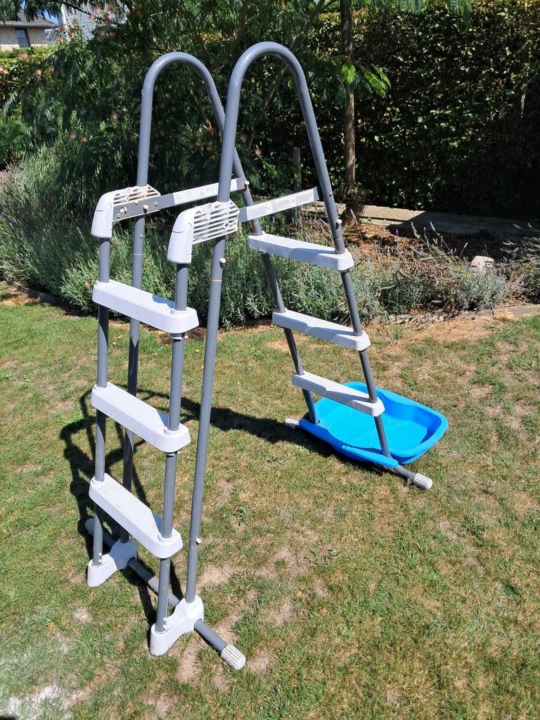Ladder, skimmer, schepnet en stofzuiger, Tuin en Terras, Ophalen, Ladder