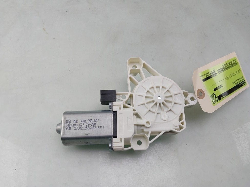 MOTEUR LEVE VITRE ELECTRIQUE Skoda Elroq (|4K0959802|), Dhr. J. Ham, Administratie@autoham.nl, Utilisé, Skoda