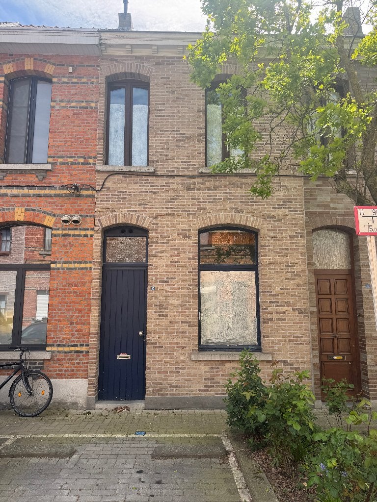 Te renoveren rijhuis, Kazernestraat 40 Sint-Niklaas, Maison 2 façades, Province de Flandre-Orientale, Sint-Niklaas, Jusqu'à 200 m²