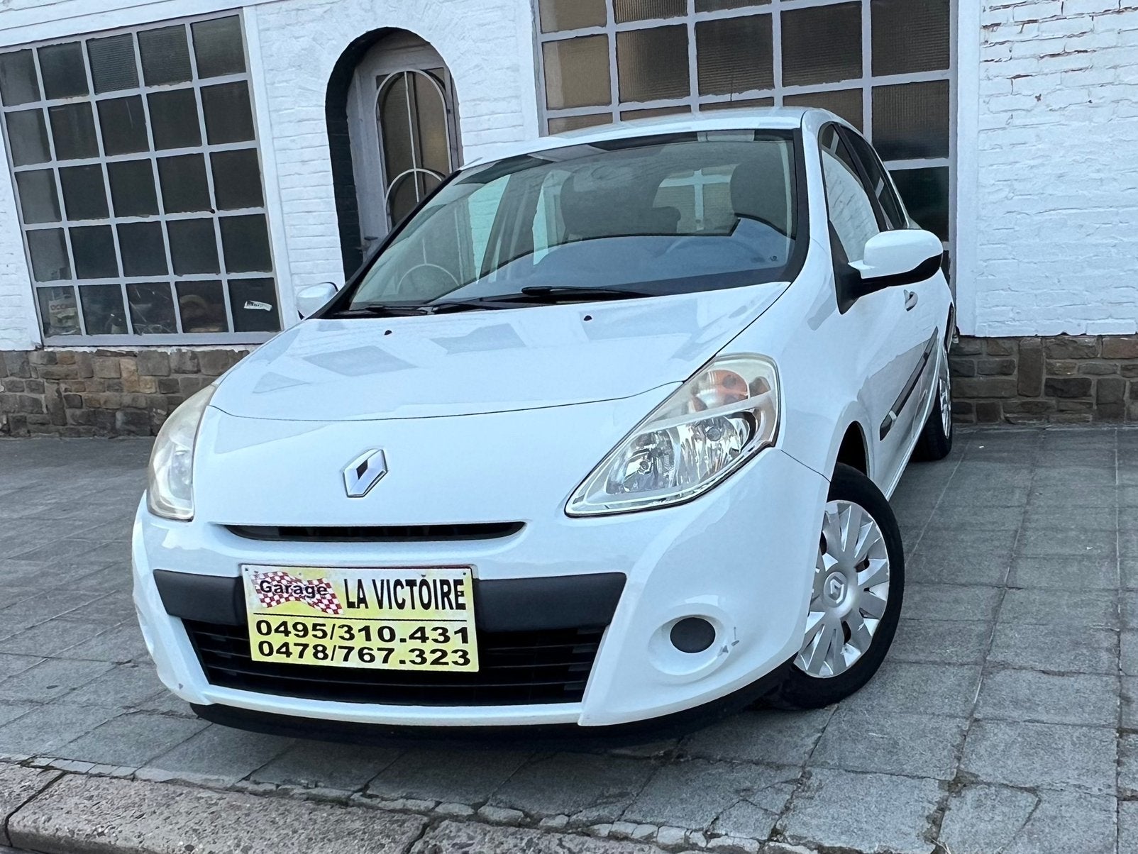 Renault CLio 5 Portes 88000km 1.5 DCi 63kw 0032478767323, Autos, Achat, 63 kW, Entreprise, Système audio