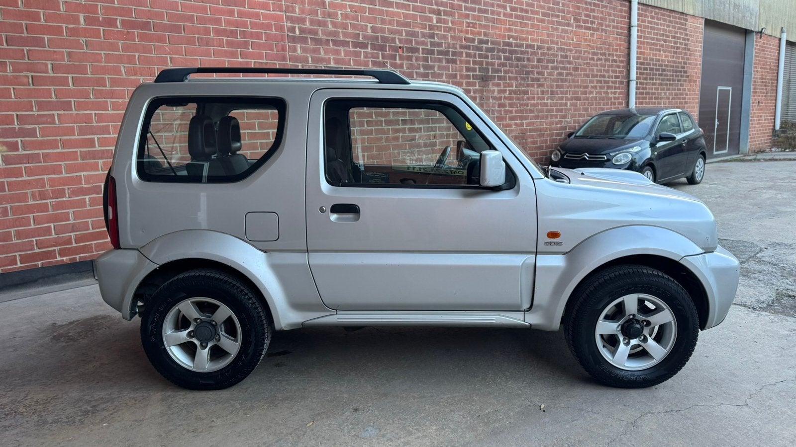 Suzuki Jimny 4WD 1.5DDiS EURO-4 220.000Km, Auto's, 4 zetels, Bedrijf, 1500 cc, https://public.car-pass.be/vhr/7
