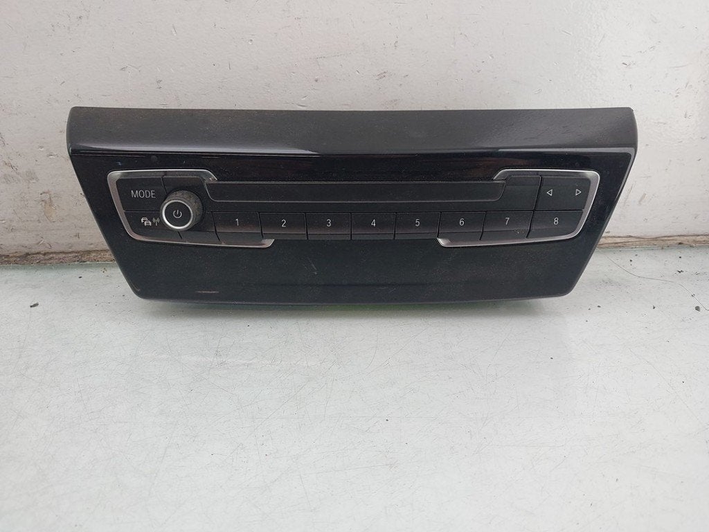 RADIOBEDIENING PANEEL BMW 2 serie Active Tourer (F45), Gebruikt, BMW, Petuelring 130
80809  München, DE, Bayerische Motoren Werke AG