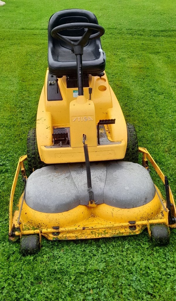 Tracteur tondeuse stiga villa prestige, Jardin & Terrasse, Enlèvement, Utilisé, Fonction de mulching, 90 à 120 cm