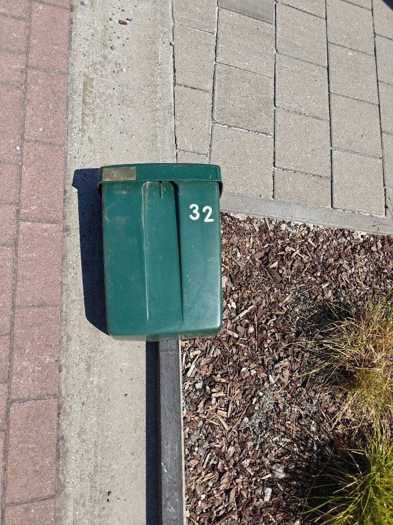 Brievenbus GRATIS, Jardin & Terrasse, Boîtes aux lettres, Enlèvement, Utilisé, Synthétique, Sur pied