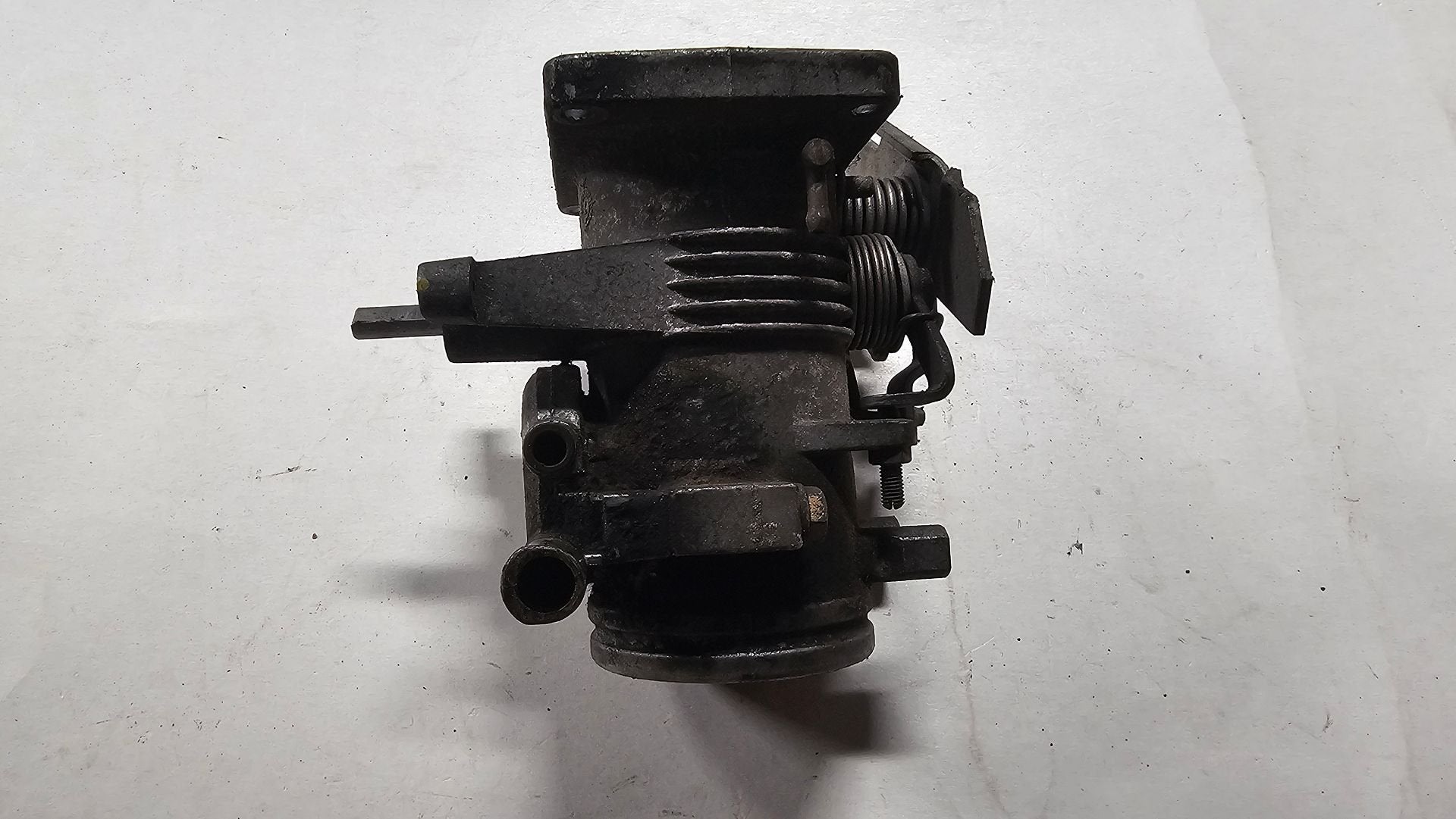 Gasklephuis M43 B27 BMW 3 serie E30 17178949, Autos : Pièces & Accessoires, Systèmes à carburant, Utilisé, Origine de la pièce connue