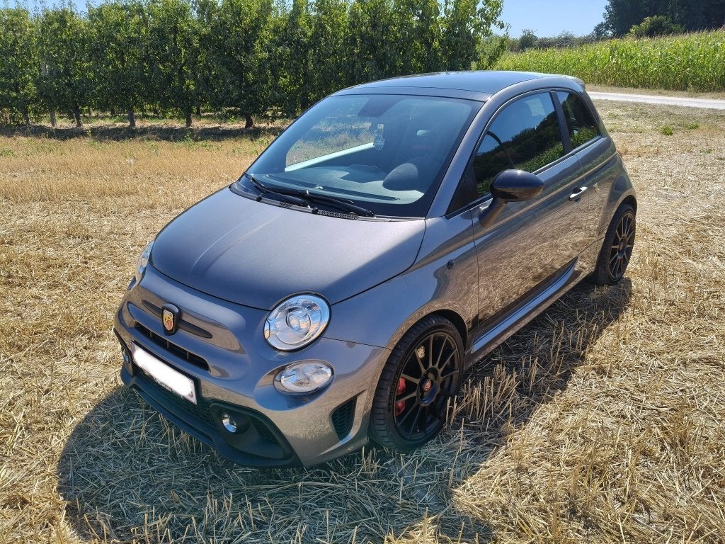 Abarth 595 Esseesse 1.4T 180pk Beats/Sabelt/CarPlay/PDC, Autos, Achat, Euro 6, Boîte manuelle, Alcantara