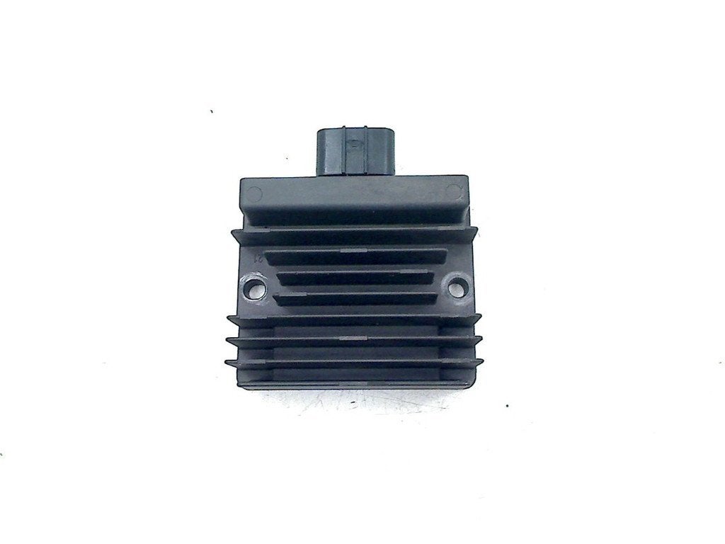 REGULATEUR DE TENSION Kawasaki Z 900 2017-2019 (Z900 ZR900), Motos, Dhr. S. di Majo, Utilisé, Info@cama-motorparts.nl, P.J. Troelstraweg 8 8
3144 CX  MAASSLUIS, NL