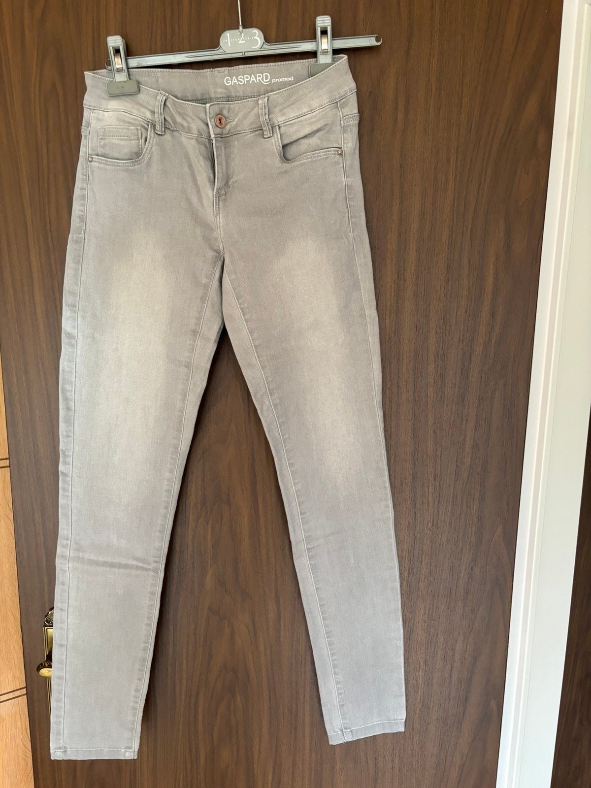 Dames jeans, Gaspard, W 27, L 34, licht grijs, goede staat, Vêtements | Femmes, Enlèvement, Comme neuf, Gris