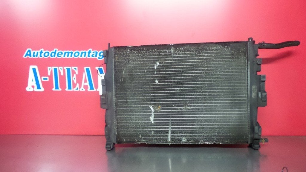 RADIATEUR Renault Megane II (BM / CM) (01-2002/12-2009), Gebruikt, Renault, Peter-Huppertz-Straße 5
51063  Köln, DE, Dialog.deutschland@renault.de