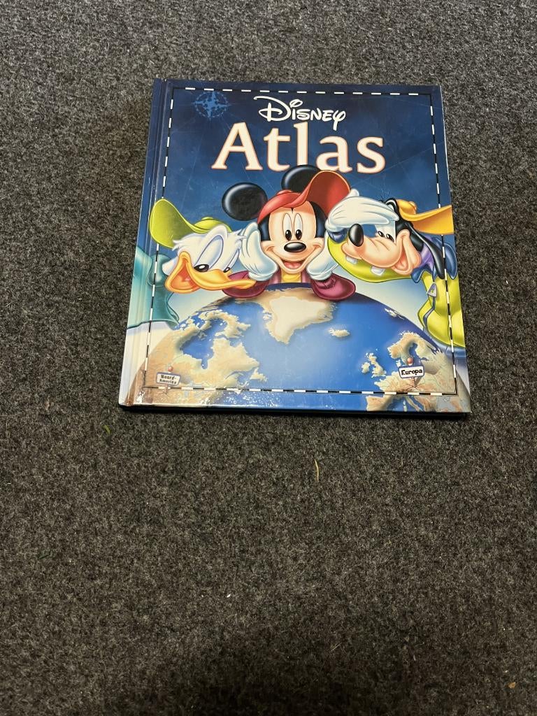 kinderboek Disney atlas, Boeken, Ophalen, Zo goed als nieuw