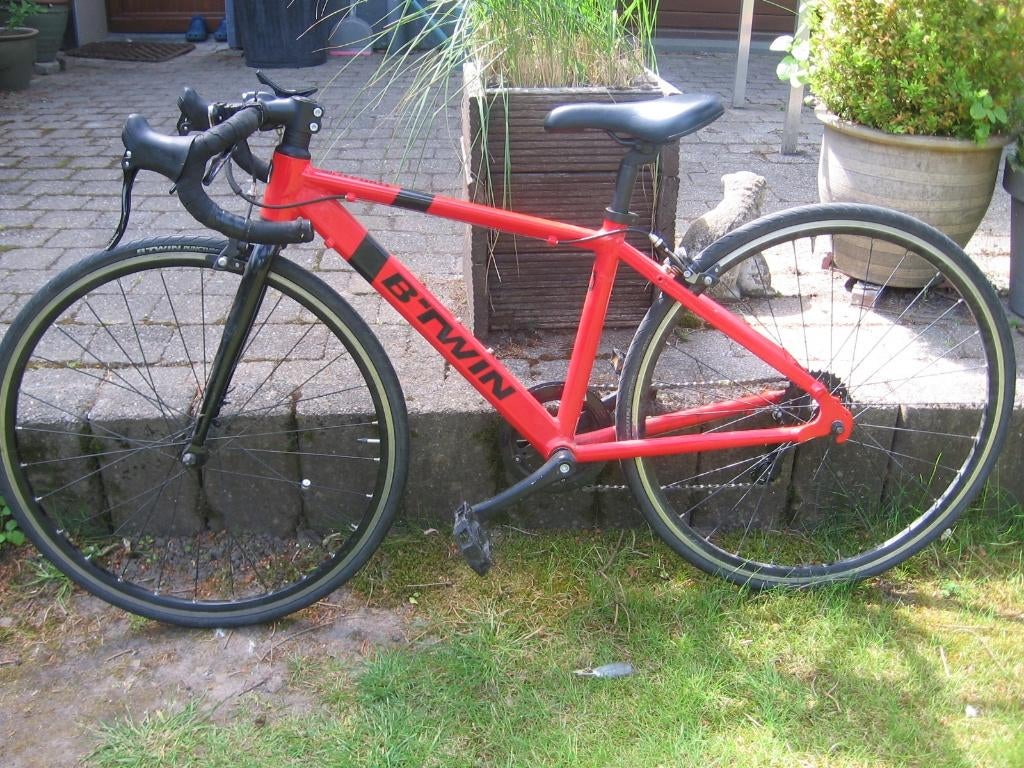 26 inch btwin triban 100 kinder koersfiets met dubbele rem, Fietsen en Brommers, Gebruikt, Velgrem, B-Twin, Versnellingen