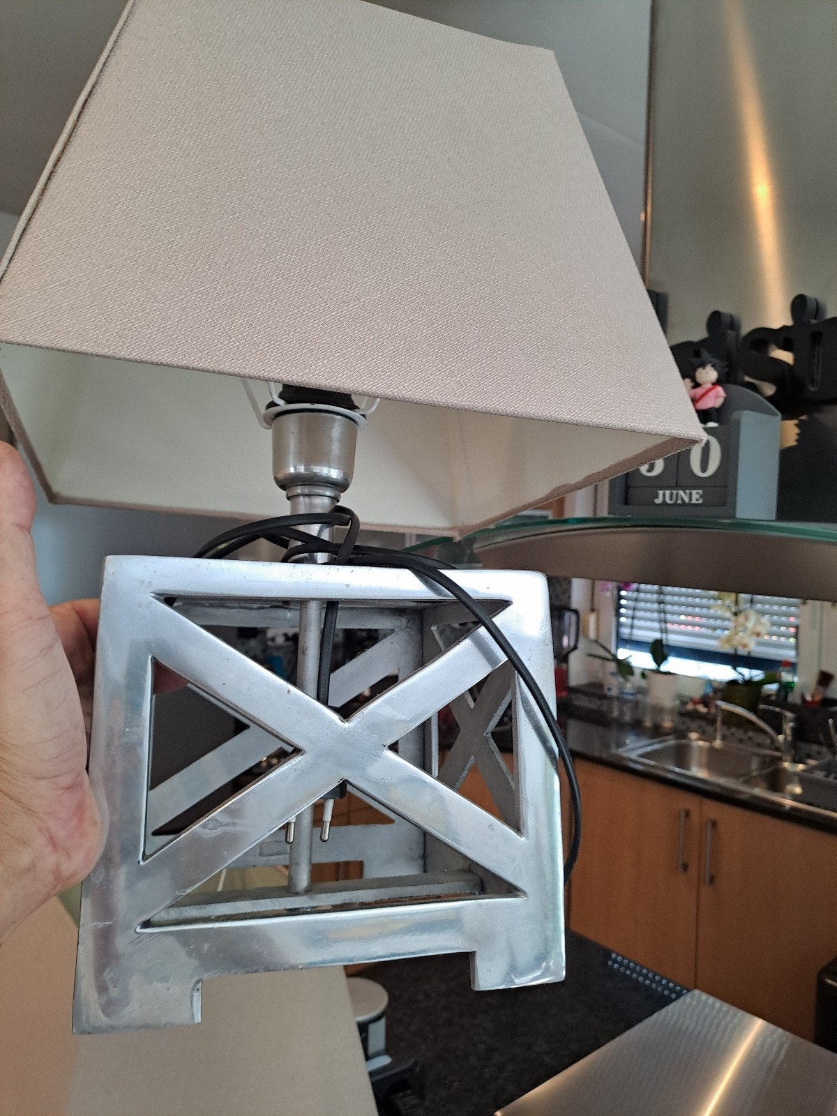 Lampe design contemporain avec 1 base argentée., Argenté, Enlèvement, Métal, Design