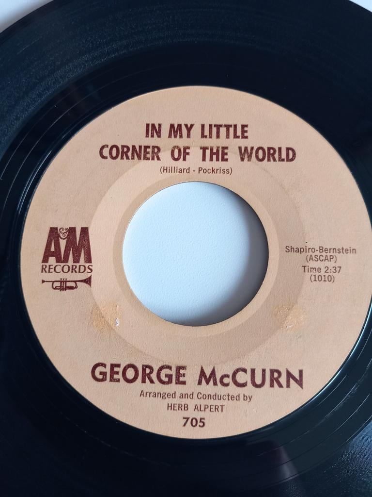 GEORGE McCURN .IN MY LITTLE CORNER OF THE WORLD. USA 45T, Enlèvement ou Envoi