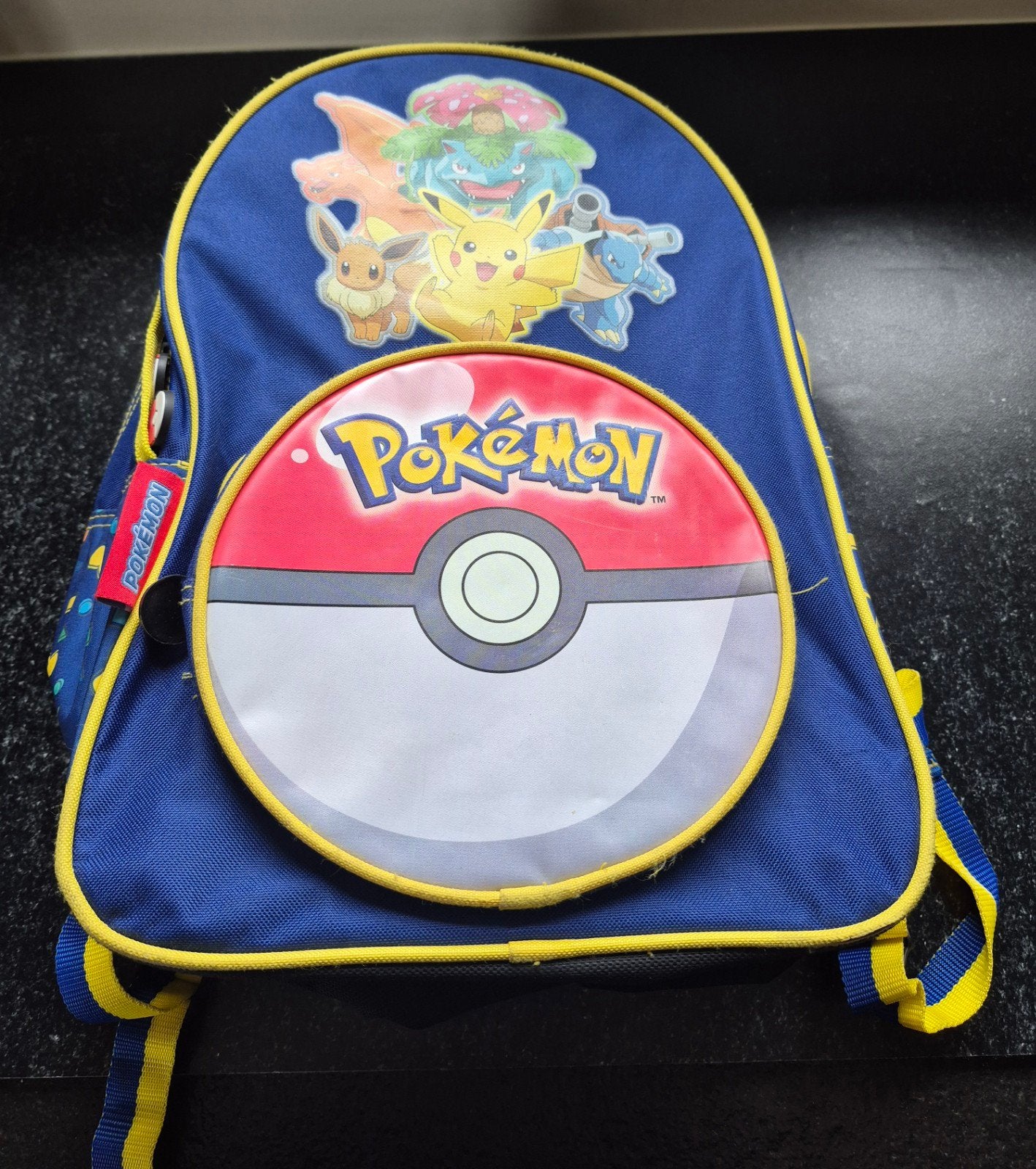 Rugzak / boekentas Pokémon, Ophalen