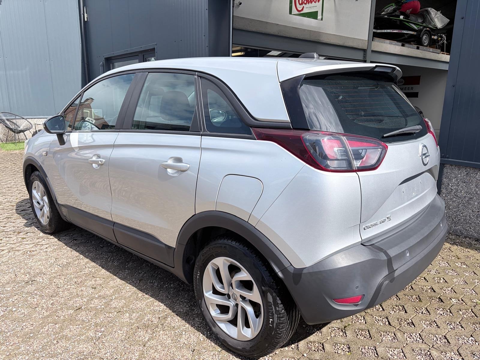 Opel Crossland X Benzine - Navigatie/alu velgen, Autos, Opel, Argent ou Gris, Achat, Euro 6, Entreprise