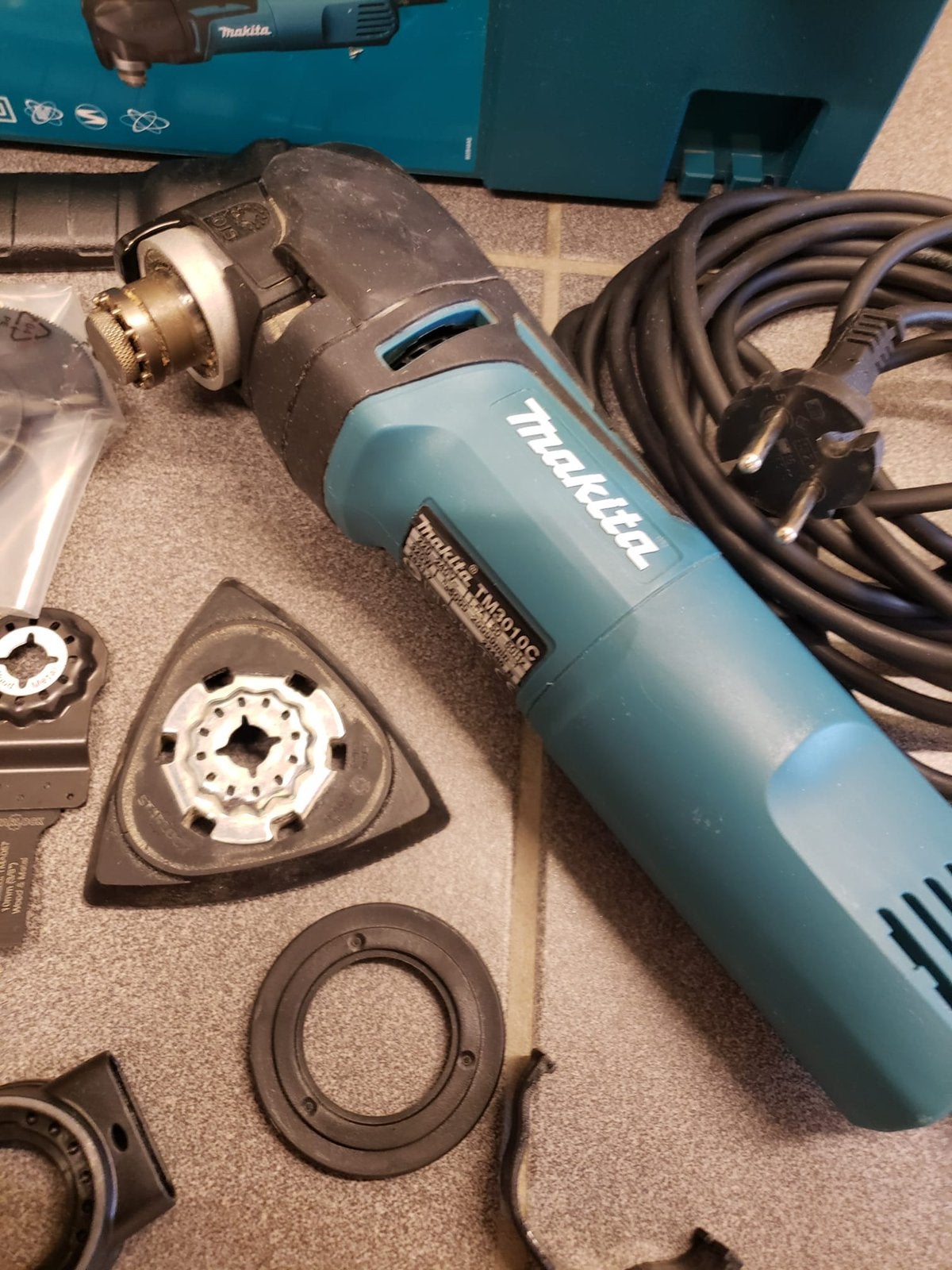 Multitool makita, Enlèvement